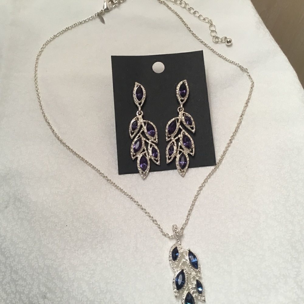 Bright Silvertone & Blue Necklace & Earring Set
